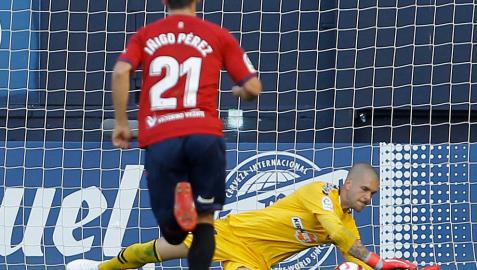 Rubén sale del lío parando el penalti