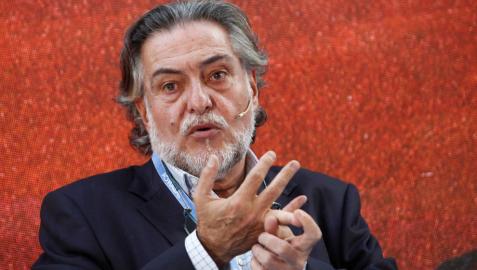 Sánchez optó por Pepu Hernández tras el rechazo de ministros y exministros