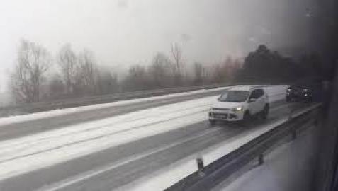 Nieve en la A-15 a la altura de Lekunberri