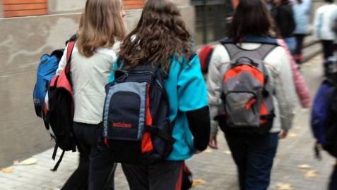 Crece la preocupación por menores que apuestan en horario escolar