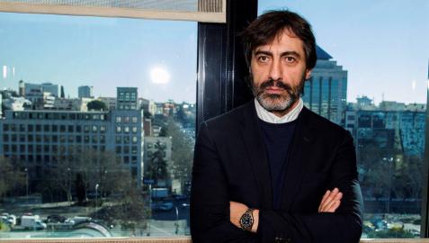 El periodista, guionista, presentador y productor Juan del Val (Madrid, 1970) ha obtenido el Premio Primavera de Novela 2019.