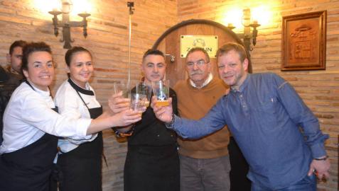 Sonia Tapia, Beatriz Martínez, Óscar Palacios, Mikel Zapiain y Álvaro Díez abrieron la Kupela.