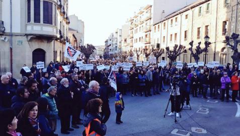 Concentración en Tafalla por un tren social como alternativa al Tren de Alta Velocidad.