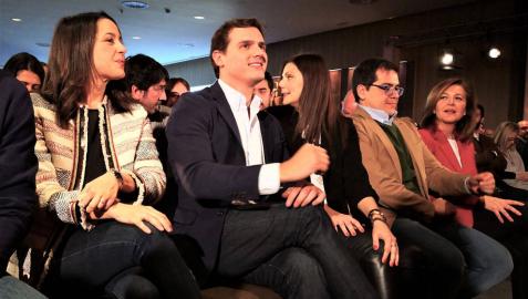 Rivera llama a
