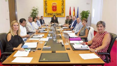 La Mesa del Parlamento foral rechaza la propuesta de investigar al rey emérito