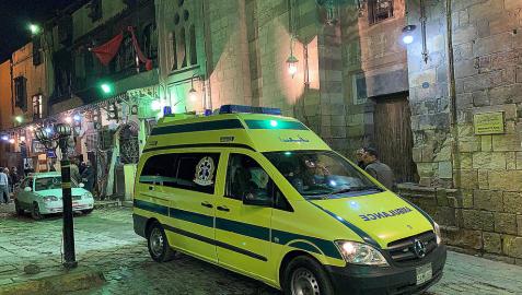 Tres policías muertos tras inmolarse un terrorista en El Cairo