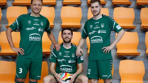 Una Copa de veteranos y debutantes