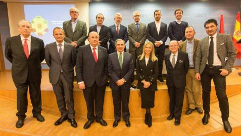 Los empresarios piden a los partidos mejor trato fiscal y una administración ágil