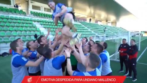 El emotivo adiós de Undiano Mallenco a sus compañeros