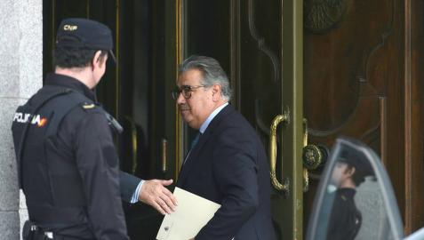 El exministro del Interior, Juan Ignacio Zoido, a su llegada esta tarde al Tribunal Supremo para declarar como testigo en el juicio del procés.