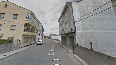 Hallan muerto a un hombre atrapado en el suelo entre dos plantas de su vivienda