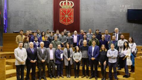Recepción en el Parlamento a los participantes en el Campus de Jóvenes Cooperativistas