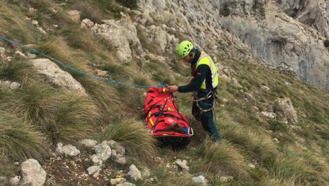 Rescate del montañero en el monte Yoar.
