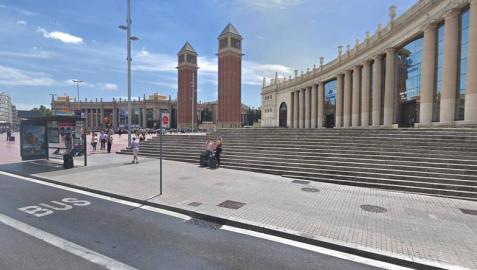 Rescatan a un niño que cayó a un foso de cuatro metros en Barcelona