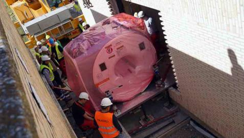 La nueva resonancia llega al hospital de Tudela y funcionará hacia junio