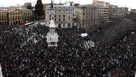 Imágenes de los numerosos actos celebrados en la Comunidad foral con motivo de la conmemoración del Día Internacional de la Mujer (8M).