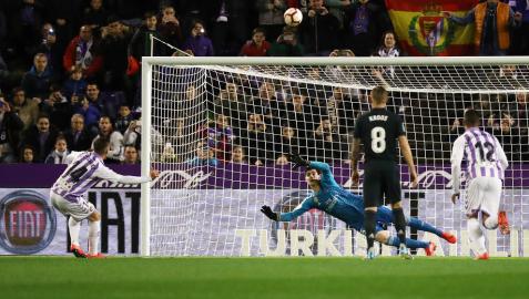 El Real Madrid golea tras sufrir en Pucela