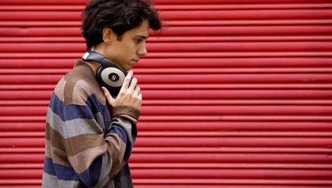Jonás Trueba: “Hay que mantener algo del espíritu adolescente hasta la muerte”