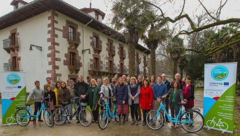 Bertiz acoge la reunión del Comité que trabaja por potenciar el uso de la bici
