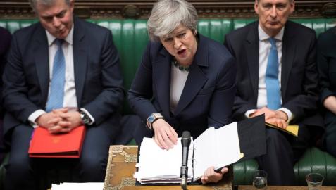 La Primera Ministra Theresa May habla en el Parlamento este miércoles.
