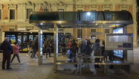 Estudian mejorar la cobertura de las villavesas nocturnas en Pamplona