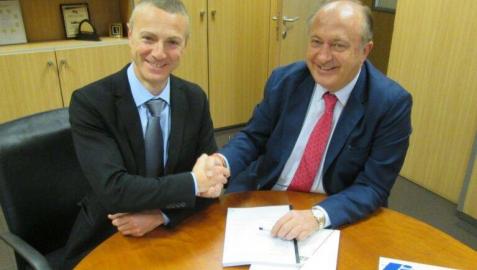 El grupo italiano Fosber compra la mayoría de la navarra Tiruña