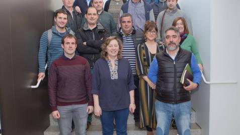 Miembros del Consejo Asesor Forestal junto a la consejera Isabel Elizalde