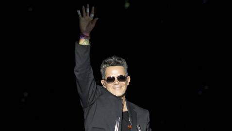 El pop en español se rinde a Alejandro Sanz en una celebración algo accidentada