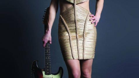 La guitarrista Ana Popovic lleva su blues a Pamplona