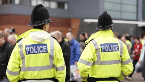 Buscan a la familia de un español encontrado muerto en el sur de Inglaterra