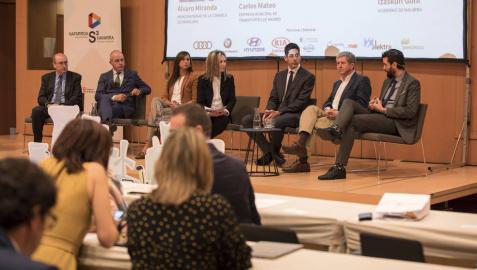 250 profesionales debaten sobre los retos de la movilidad eléctrica