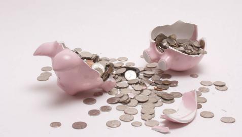 Saca 1,4 millones de la cuenta de su tía moribunda para no repartir la herencia