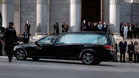 Fotos de la capilla ardiente de Alfredo Pérez Rubalcaba, celebrada este viernes en el Congreso de los Diputados