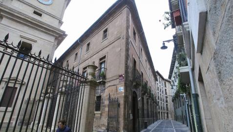 La conocida como 'La casita', en el número 1 de la calle Dormitalería, pegada a la Catedral de Pamplona.