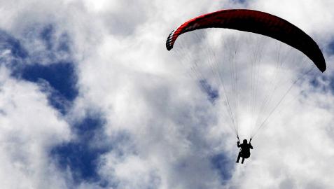 Grave un parapentista que sufrió una caída en San Miguel de Aralar Grave un parapentista que sufrió una caída en San Miguel de Aralar