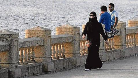 Las mujeres en Arabia Saudí ya pueden reservar y alojarse solas en un hotel