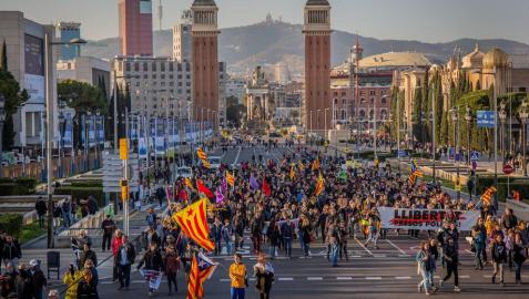 Los CDR cortan el tráfico en protesta por la presencia del Rey en Barcelona