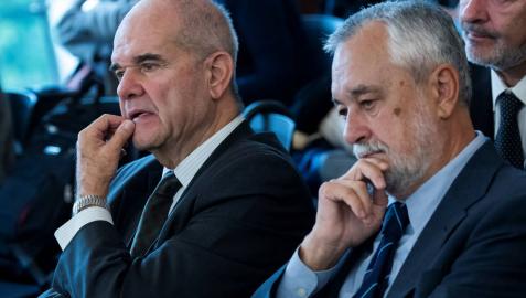 Seis años de cárcel a Griñán y nueve años de inhabilitación a Chaves por el caso de los ERE
