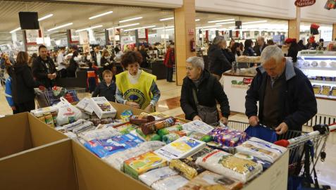 Nueva recogida solidaria de alimentos en E.Leclerc Pamplona