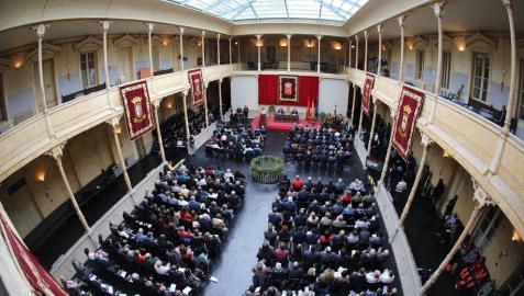 Fotos de la entrega la Medalla de Oro de Navarra a ADACEN Acto institucional de celebración del Día de Navarra, en el que la presidenta María Chivite ha entregado la Medalla de Oro de la comunidad a la asociación de daño cerebral ADACEN.