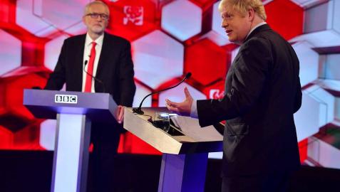 Johnson logra una ligera ventaja en el último cara a cara frente a Corbyn
