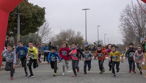 Los más pequeños fueron protagonistas de la San Silvestre de Villatuerta.
