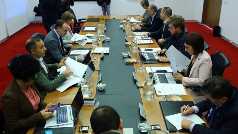 La Mesa y Junta de Portavoces del Parlamento, reunida el lunes en la Cámara. La Mesa y Junta de Portavoces del Parlamento, reunida el lunes en la Cámara.