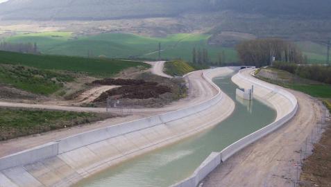 Los usuarios del Canal de Navarra se oponen a pagar una subida del 2% en la tarifa