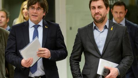 La Eurocámara levanta la prohibición de acceso a Puigdemont y Comín