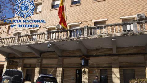 Auxilian a un niño de dos años en Tudela que salió de casa sin que su abuela lo viera