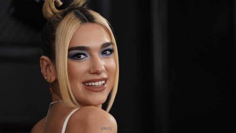 Dua Lipa sacude las redes sociales con su nuevo vídeo Dua Lipa sacude las redes sociales con su nuevo vídeo