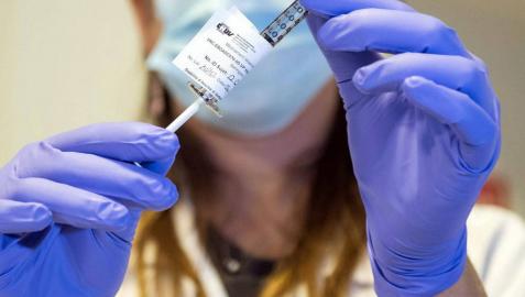 La gravedad del ébola acelera a buscar una vacuna