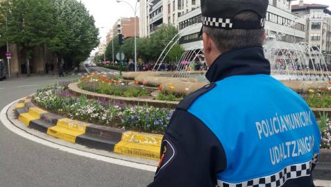 Un policía municipal, en Pamplona.
