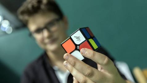 El XV Campeonato de España de Speedcubing tuvo lugar en el frontón de labrit, con 148 jugadores inscritos.